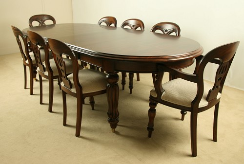 James Living  & Dining